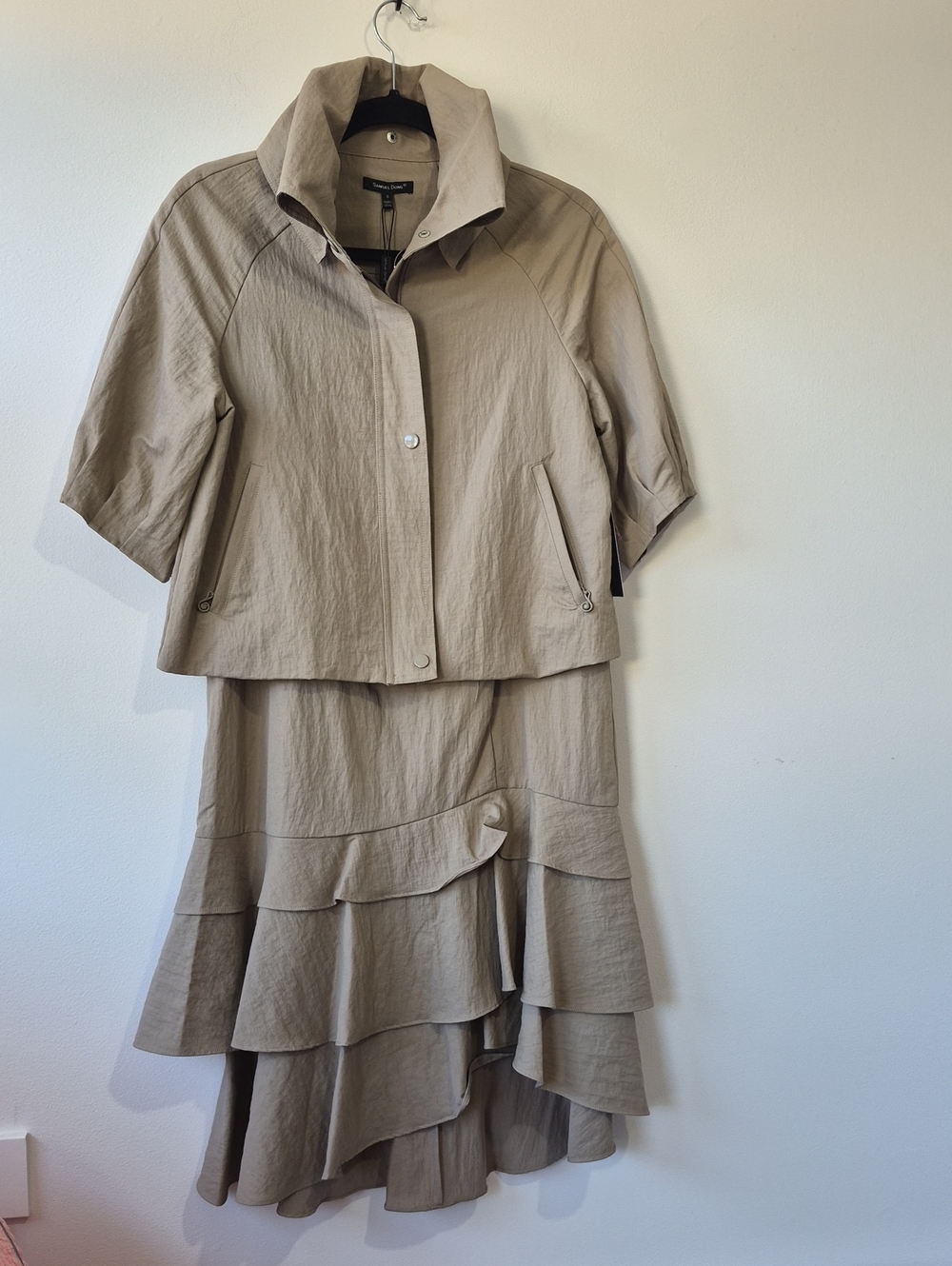 SAMUEL DONG 2 PIECE RUFFLED SKIRT AND CROPPED 3/4 SLEEVE JACKET